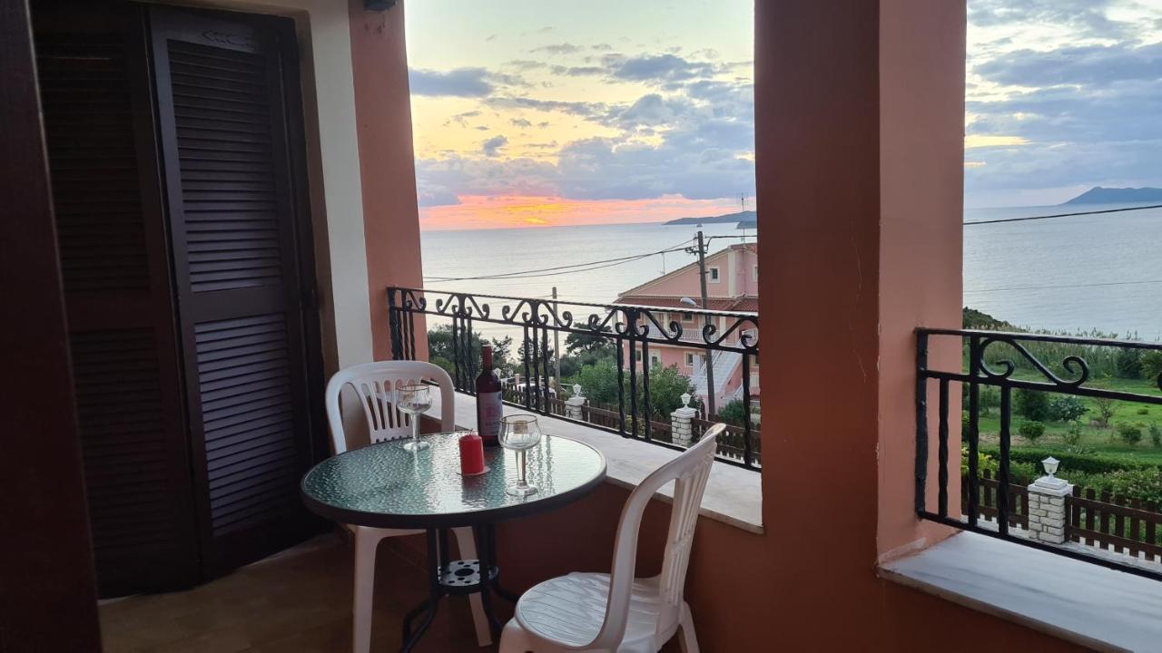 Villa Voula Agios Stefanos Avliotes  Extérieur photo