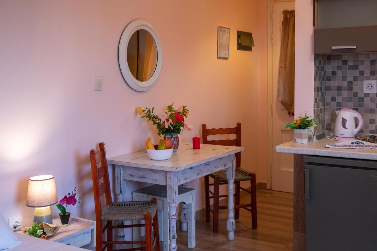 Villa Voula Agios Stefanos Avliotes  Extérieur photo