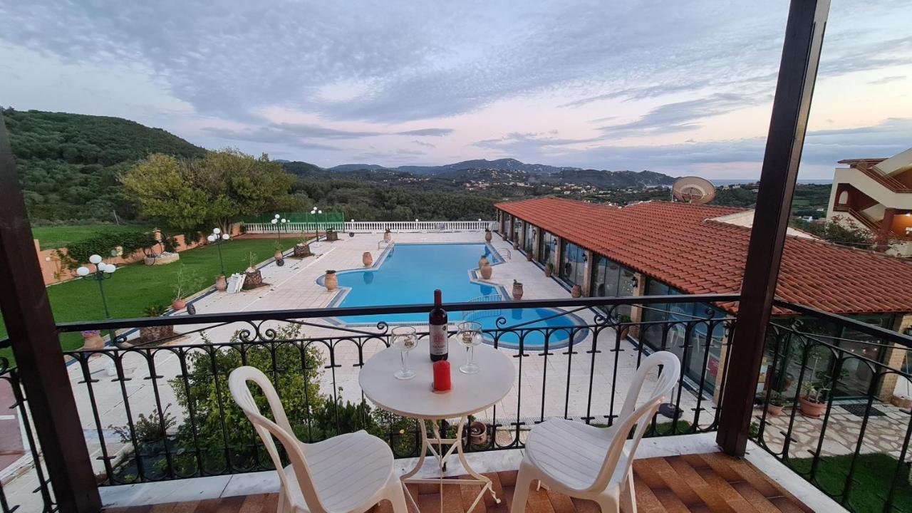 Villa Voula Agios Stefanos Avliotes  Extérieur photo