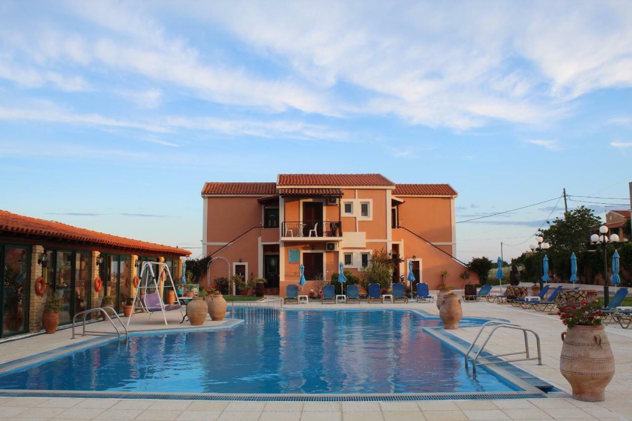 Villa Voula Agios Stefanos Avliotes  Extérieur photo
